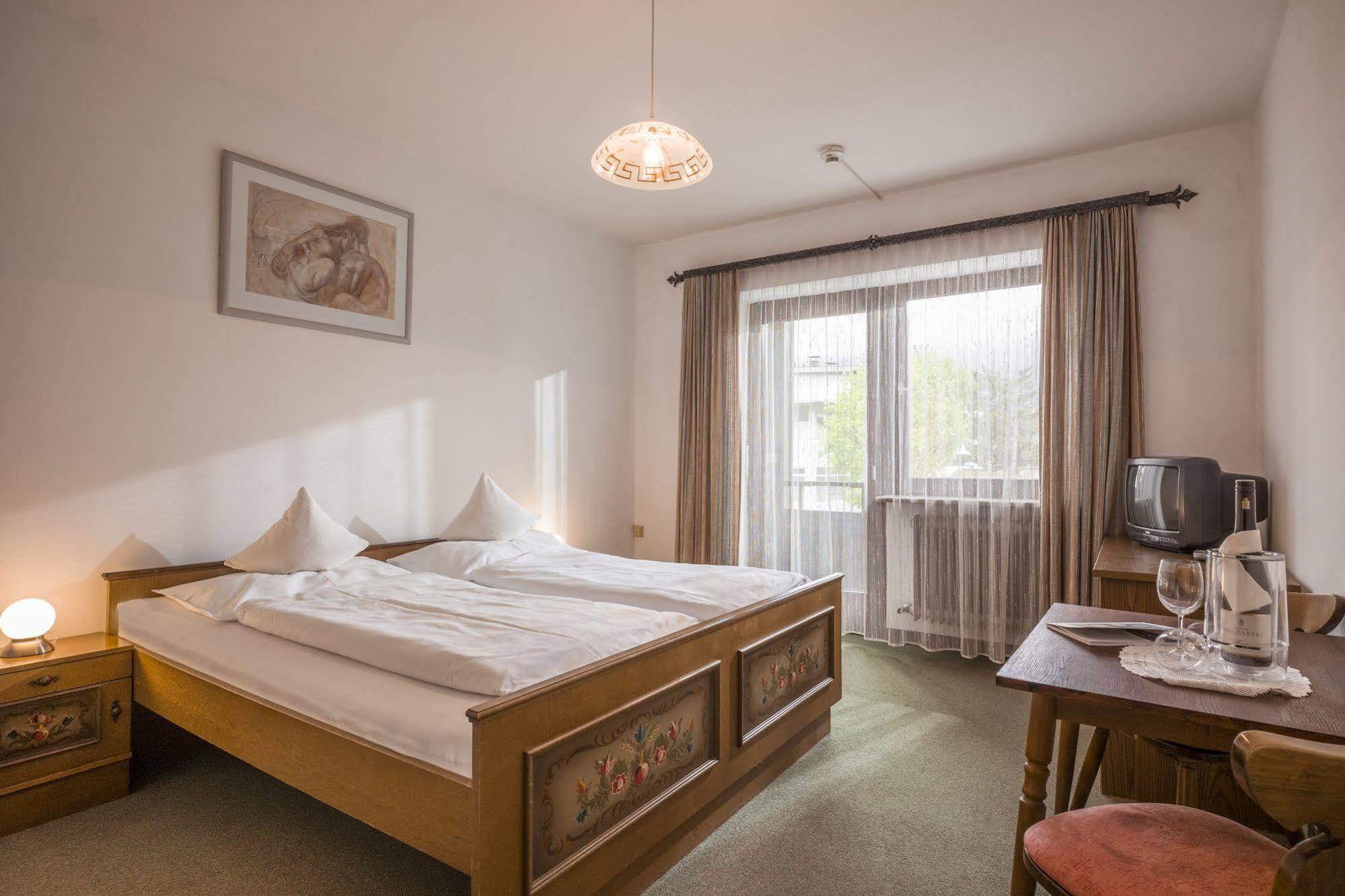 Hotel Restaurant Gradlwirt Niederndorf  Luaran gambar