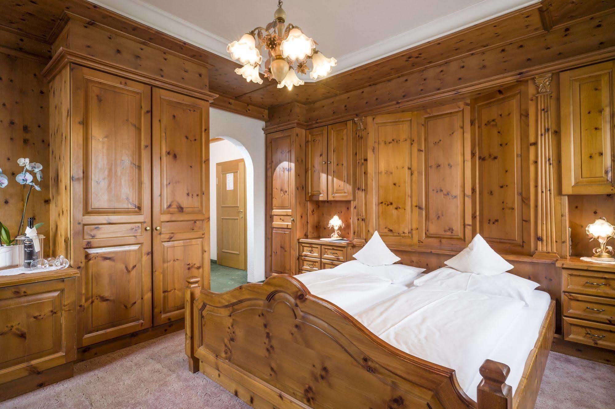 Hotel Restaurant Gradlwirt Niederndorf  Luaran gambar