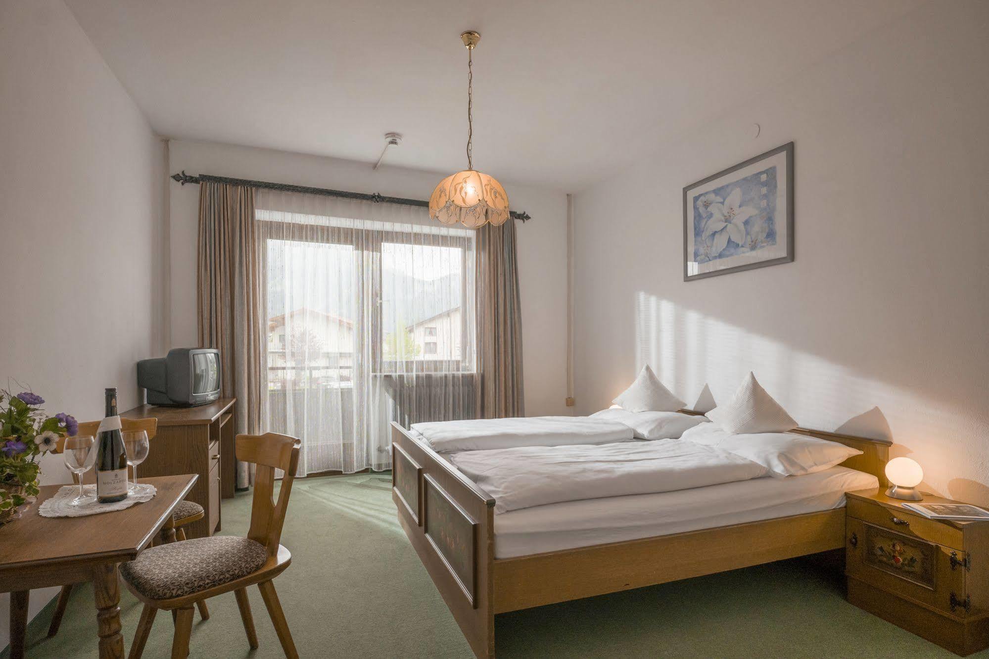 Hotel Restaurant Gradlwirt Niederndorf  Luaran gambar