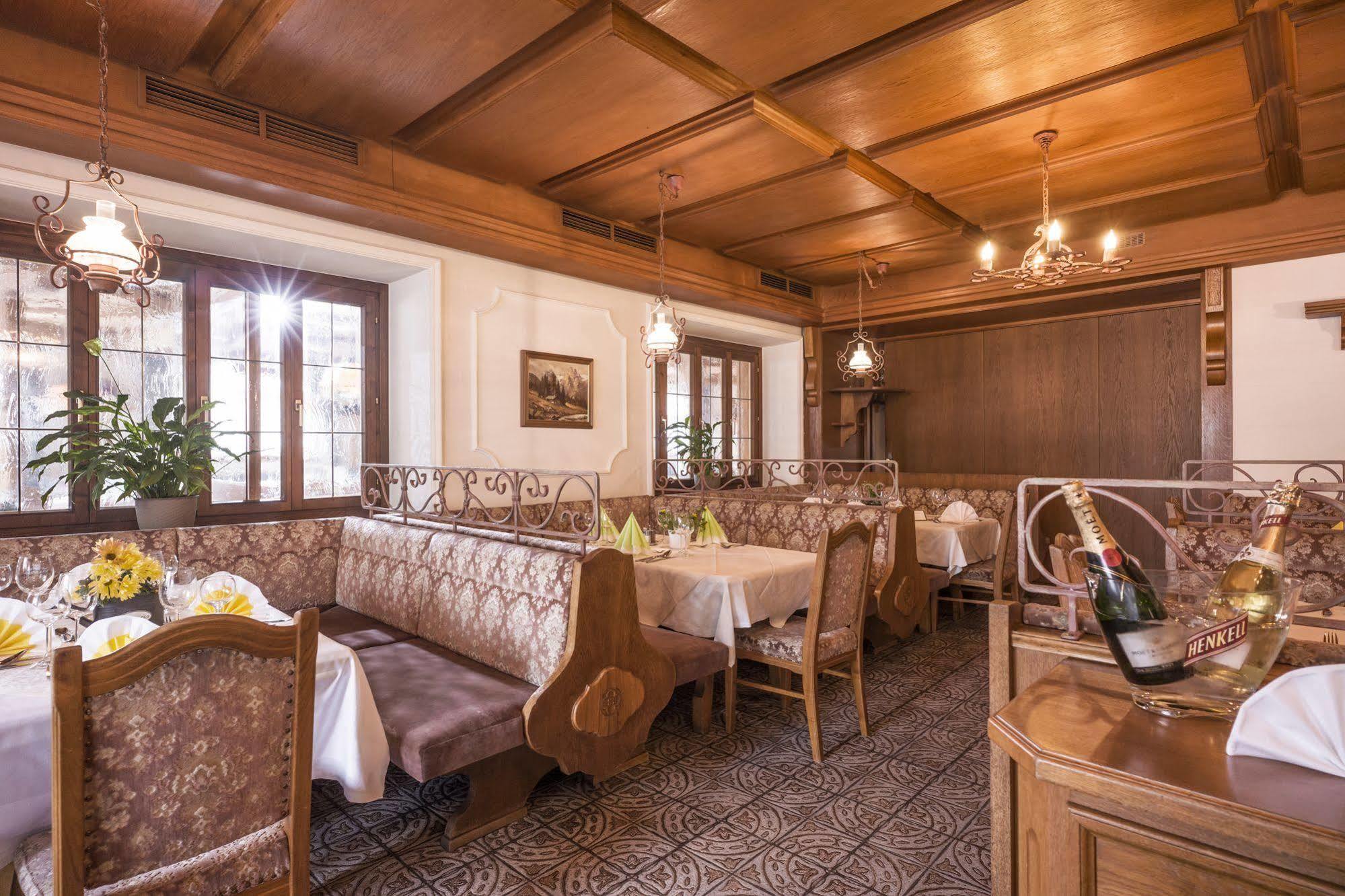 Hotel Restaurant Gradlwirt Niederndorf  Luaran gambar